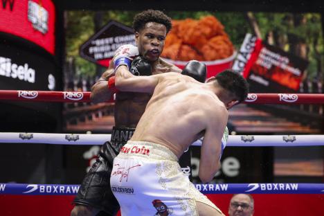Devin Haney and Jose Ramirez boxing.