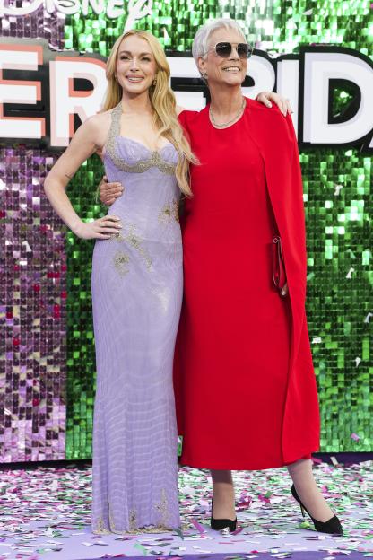 Lindsay Lohan and Jamie Lee Curtis at a film premiere.
