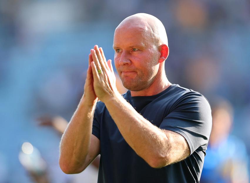 Henrik Pedersen, Sheffield Wednesday manager, applauding.