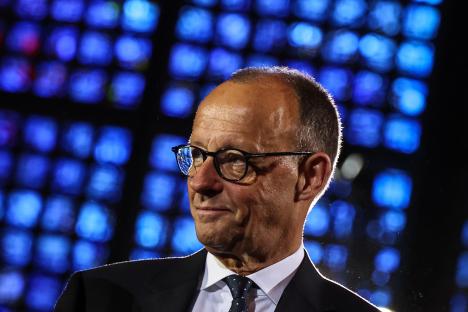 Friedrich Merz at a memorial service.