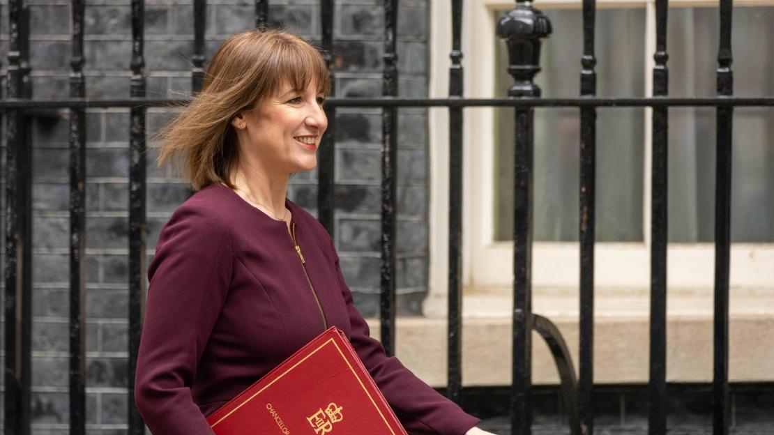 Rachel Reeves’ bet HASN’T paid off, she’s left the economy in tatters & is stuck in a miserable doom loop