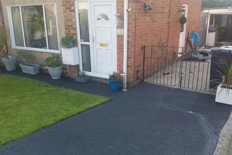 I gave our old driveway a cheap £30 makeover using a Wickes buy – & people say it’s ‘hell of a difference’