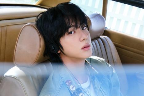 BTS’s Jin Sweeps iTunes Charts All Over The World With “Echo” And “Don’t Say You Love Me”