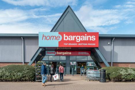 Home Bargains shoppers spot £7 garden gadget that transforms your lawn – and it’s half the price of Argos version