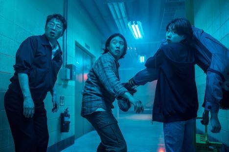 Lee Jae In, Ahn Jae Hong, Ra Mi Ran, And More Unite Against GOT7's Jinyoung In New Film “Hi-5”; 11
