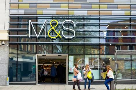 M&S shoppers rave about ‘yummy’ new flavour of hot cross buns with bizarre filling