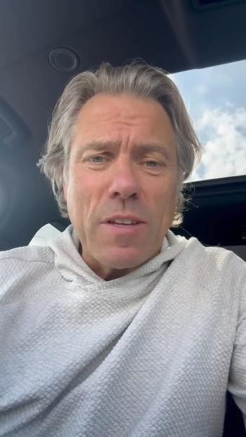 Comedian canceling festival appearance.