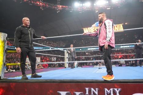 ROSEMONT, ILLINOIS - APRIL 4: Randy Orton and Kevin Owens face off during SmackDown at Allstate Arena on April 4, 2025 in Rosemont, Illinois. (Photo by Heather McLaughlin/WWE via Getty Images)