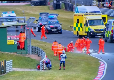 Welcome to Oulton Park sign.