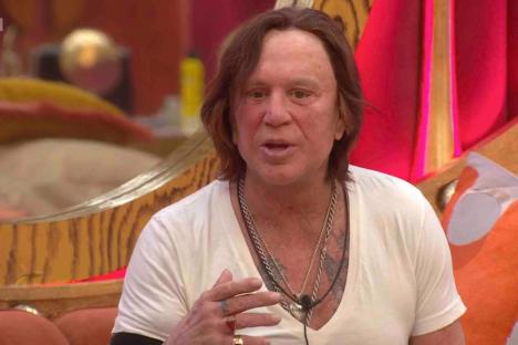 Watch awkward moment CBB’s Mickey Rourke slams Patsy Palmer’s cooking to her face – without realising she made the meal