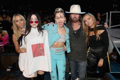 The Cyrus family at the 2017 MTV Video Music Awards.