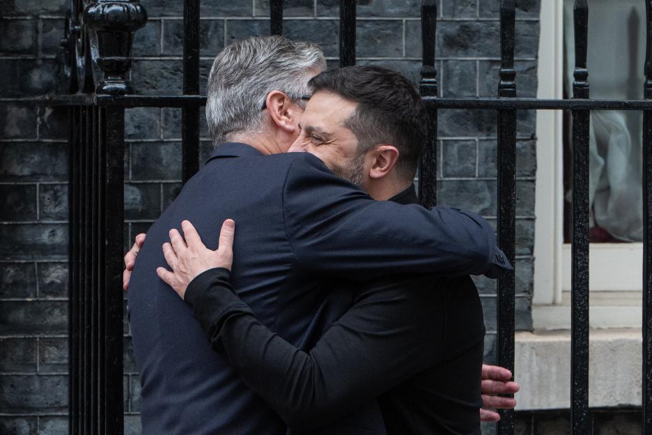Starmer and Zelensky meet for last minute crunch talks just hours before Trump & Putin’s high-stakes Alaska summit