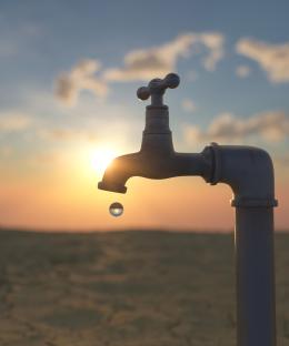 Urgent warning as UK faces HUGE water shortages with Brits told to do two things to help