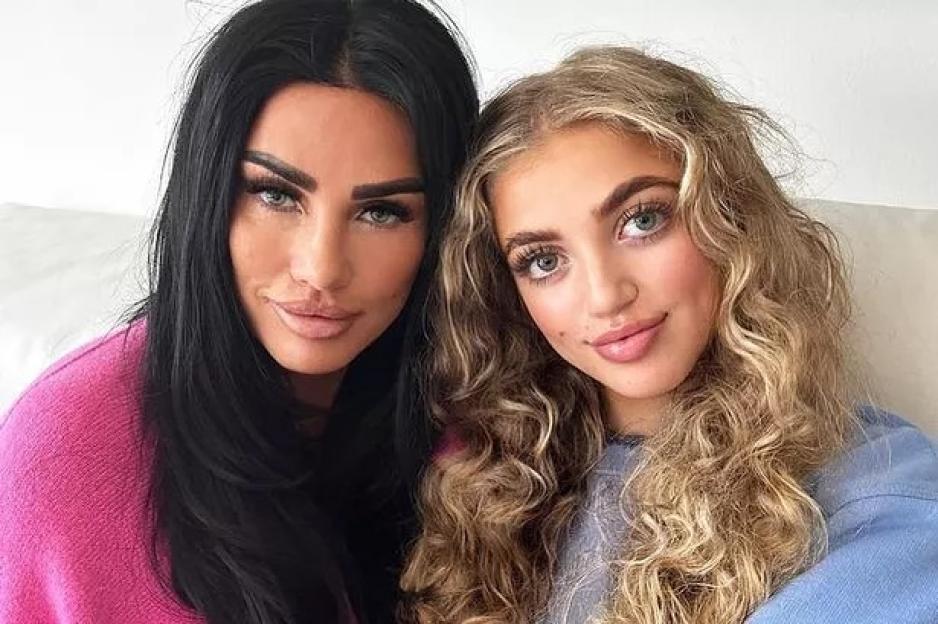 Katie-price-mum-shamed-fans-861120569