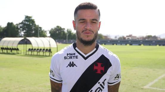 Philippe Coutinho in a soccer jersey.