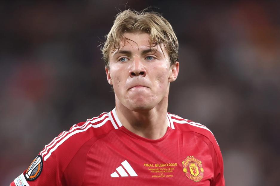 Man Utd receive huge boost to hopes of shipping out Rasmus Hojlund as Napoli include special clause in deal