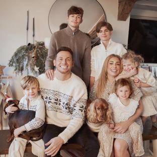 Stacey Solomon and Joe Swash with their children and dogs at Christmas.