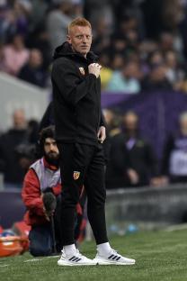 Will Still, head coach of RC Lens, at a football match.