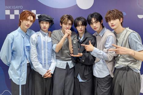 Watch: TWS Achieves Music Show Grand Slam With 6th Win For “Countdown!” On “Inkigayo”; Performances By TXT, KATSEYE, And More