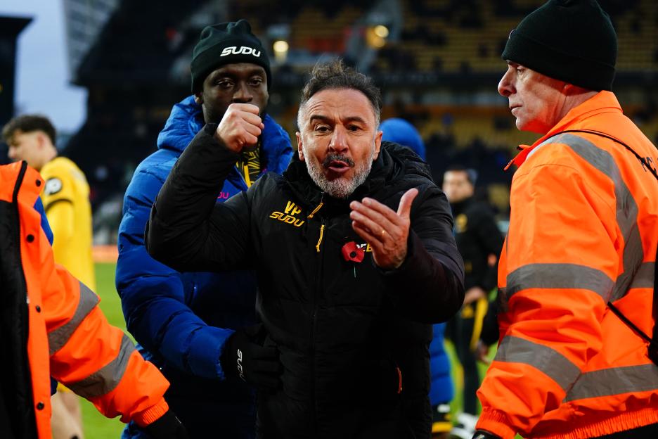 Wolverhampton Wanderers v Burnley - Premier League - Molineux Stadium
