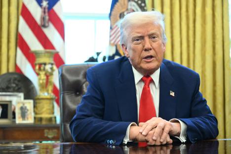Stock markets bounce back after Trump spares smartphones and electronics from tariffs
