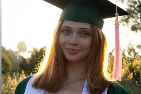 TV presenter celebrates nepo-baby daughter’s graduation – but can you guess her famous mum?