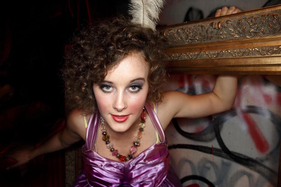 April Pearson as Michelle Richardson