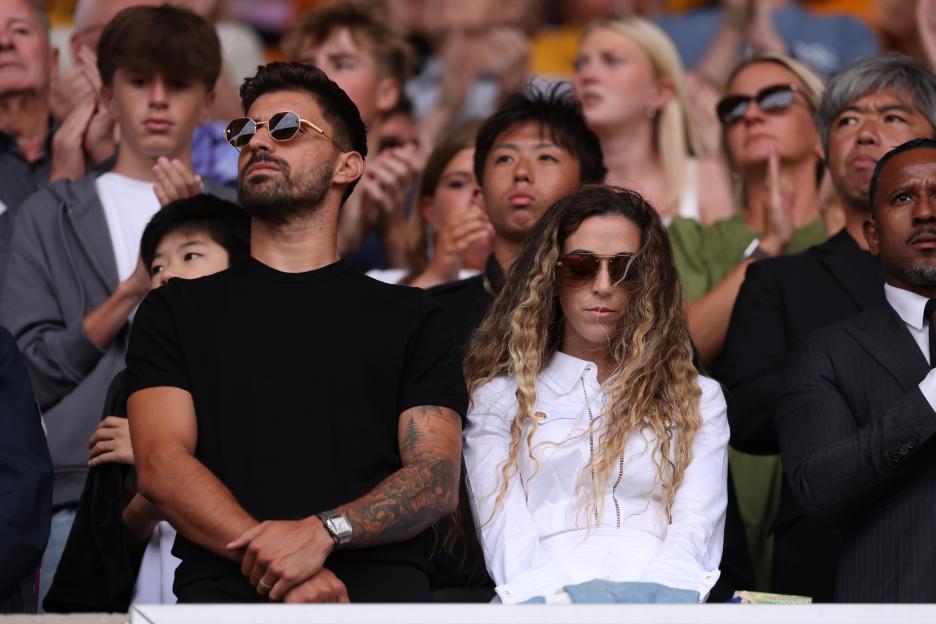 Rute Cardoso, wife of late Diogo Jota, watching a soccer match.