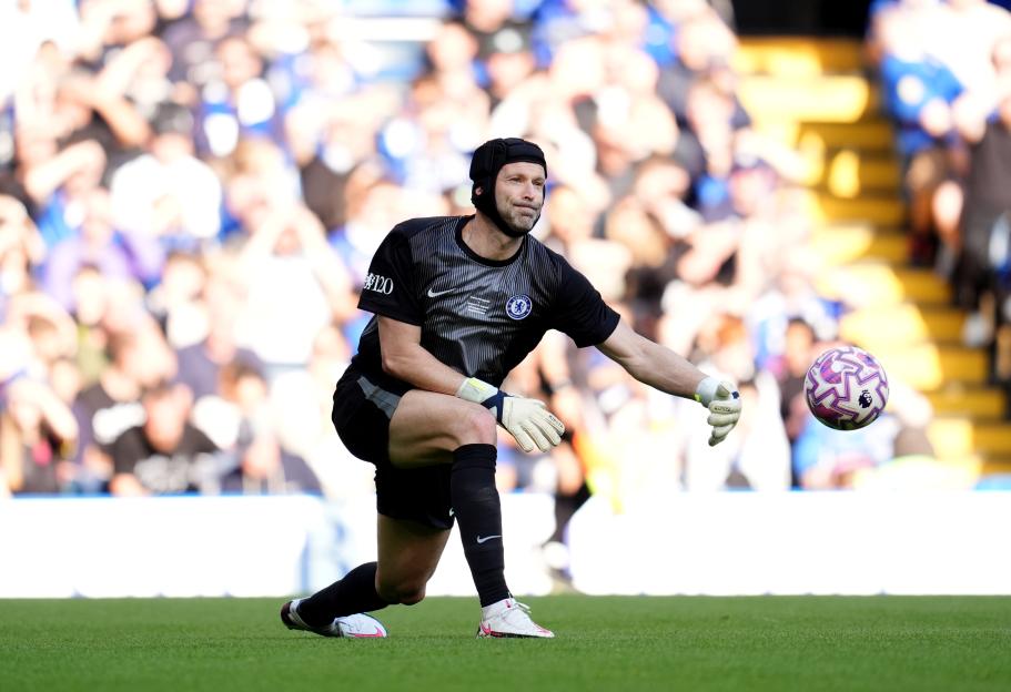Chelsea vs Liverpool Legends in Action: Live Score Updates from the Charity Match Featuring Eden Hazard, John Terry, Diego Costa, and Joe Cole!