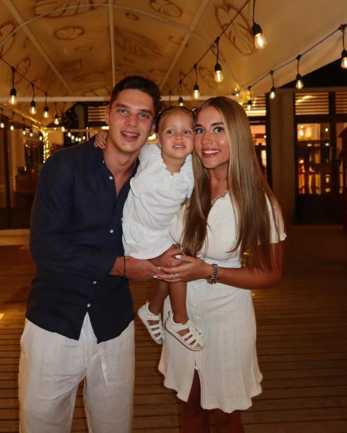 Ukraine midfielder Georgiy Sudakov shares terrifying video as Kyiv apartment bombed with wife and child inside