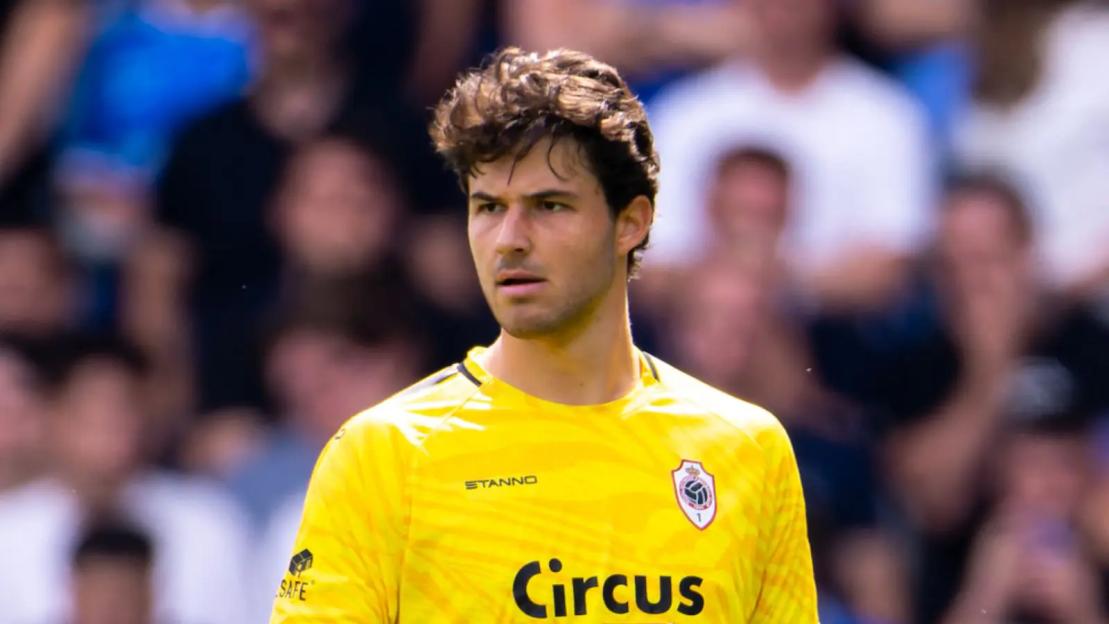 Transfer: Man Utd’s pursuit of Lammens puts Onana or Bayindir’s future in jeopardy – Report