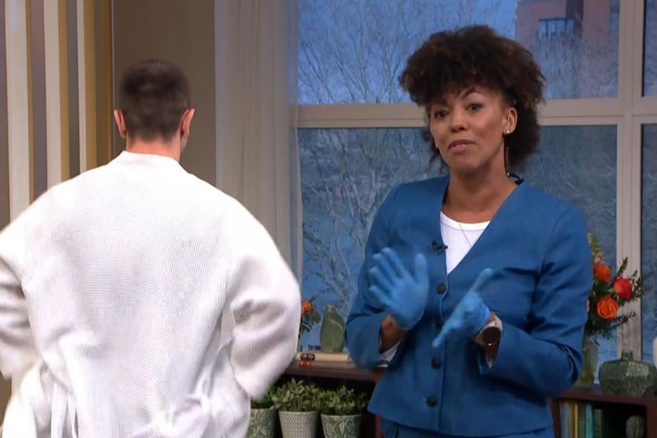 ‘Wasn’t expecting that’ say This Morning viewers as Dr Zoe Williams carries out testicular cancer check live on show