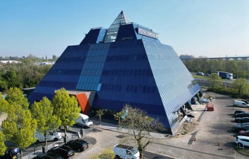 First look inside world’s biggest curry house as abandoned ‘Great Pyramid of Britain’ is transformed into 360-seat dine