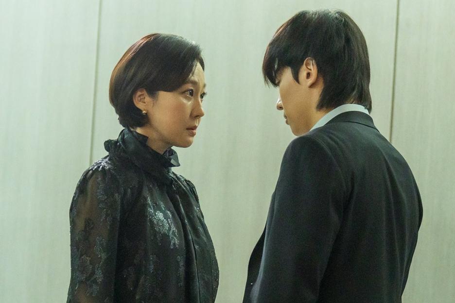 Yum Jung Ah Lashes Out At Dex In “The Defects”