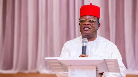 I wasn’t informed on closure of Lagos Independence Bridge — Umahi