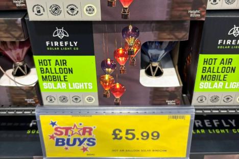 Home Bargains drops new £5.99 version of their viral hot air balloon lights & they’d look amazing in the garden at night
