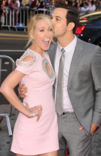Anna Camp and Skylar Astin at the True Blood premiere.