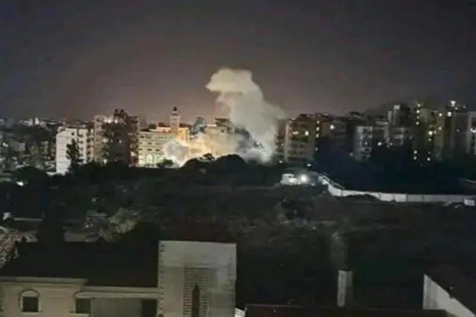 Israeli airstrike kills Hezbollah official, three others in Beirut