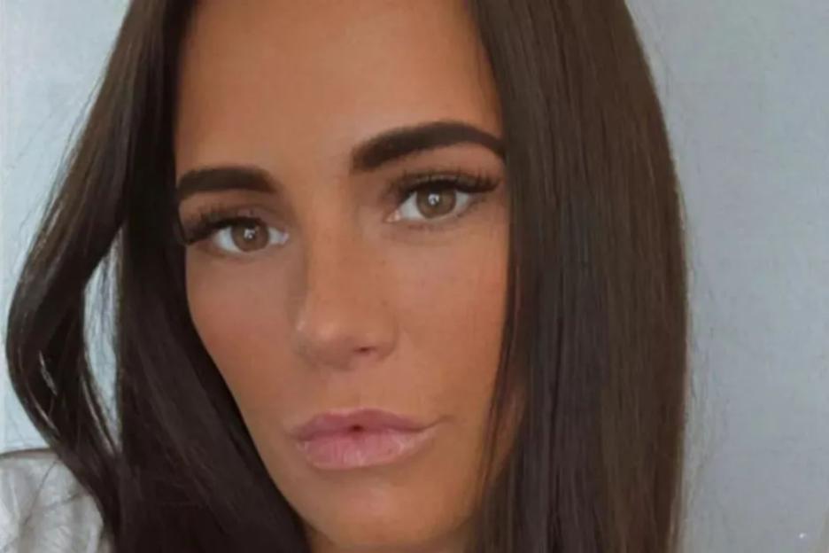 Heartbreak Strikes Family After 'Beautiful' Mum-of-Three Found Dead on Train Tracks
