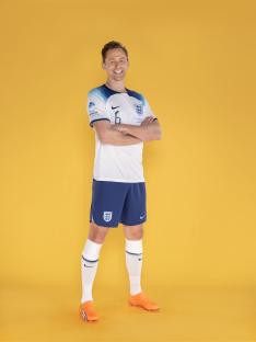 Tom Hiddleston in Soccer Aid England team uniform.
