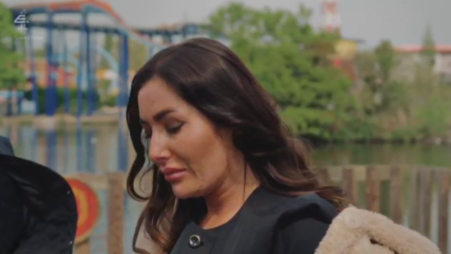 Leisha breaking down in tears.