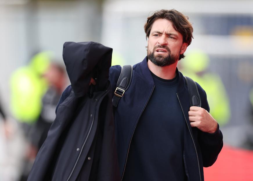 Former Rangers Manager Russell Martin Seen Packing Up His Luxurious Glasgow Apartment After Dismissal