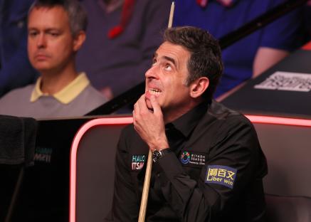 ‘Got to be issuing refunds’ – Ronnie O’Sullivan’s World Snooker Championship session over after 17 minutes
