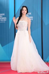 Stars Grace The Red Carpet At 61st Baeksang Arts Awards 24