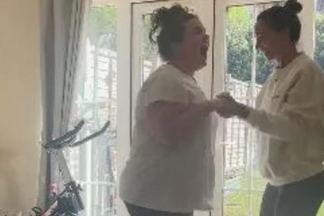 Gogglebox star Amy Tapper reveals she’s lost SIX stone as she shows off incredible transformation