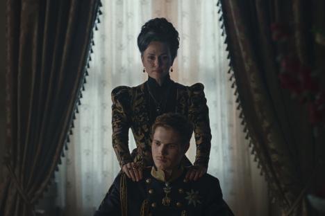 Still image from *The Empress* showing Philip Froissant and Melika Foroutan.