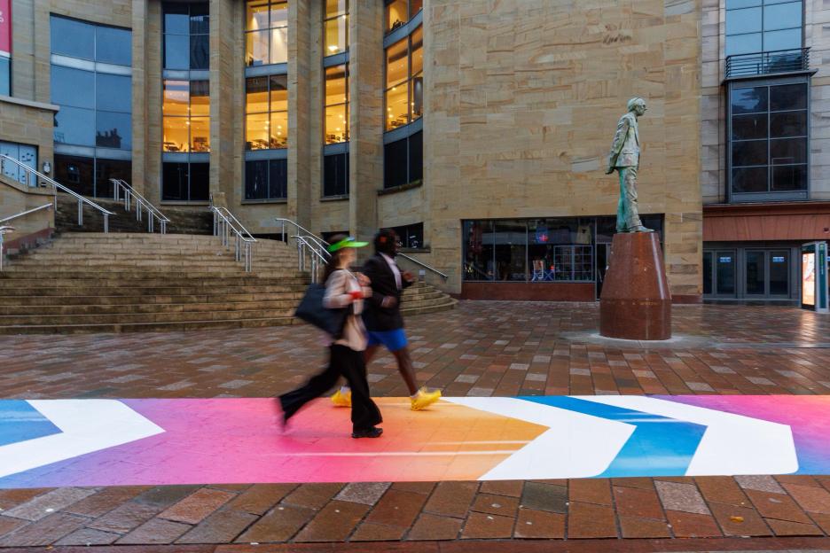 Pedestrian ‘fast lanes’ to help Brits cut through crowds set for trials in two UK city centres