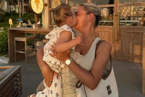 Molly Mae shares snaps from ‘special’ holiday with Tommy Fury and daughter Bambi as they head to Dubai for THIRD time
