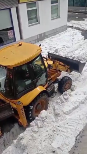 Watch as HAILSTORMS pummel hols hotspot Spain and turn streets white… while Britain bakes in hottest start to May