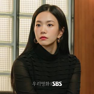 Lee Seol Shines As A Movie Star Who Rose To Fame Through Namkoong Min In New Drama “Our Movie”; 5